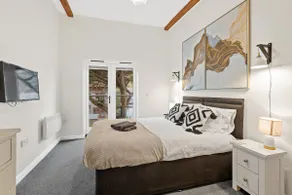 Luxury Porthtowan Cottage With Onsite Parking - Image 4