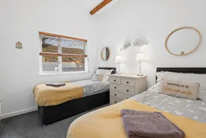 Luxury Porthtowan Cottage With Onsite Parking - Image 5