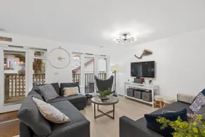 Luxury Porthtowan Cottage With Onsite Parking - Image 2