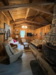 Cozy Lakefront Cabin close to Acadia National Park - Image 3