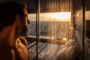 ”Skyline45” Luxury Suite and View on the 45th Floor - Image 5