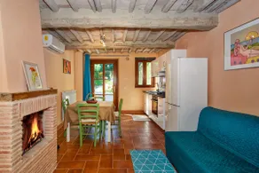 Romantic Escape in the Countryside. 10 minutes away from Lucca! - Image 3