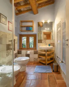 Romantic Escape in the Countryside. 10 minutes away from Lucca! - Image 4