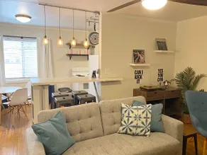Retro One Bedroom Steps from Everything You Need! - Image 2