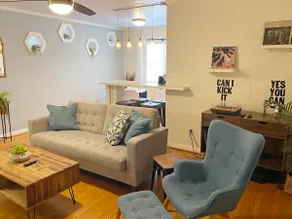 Retro One Bedroom Steps from Everything You Need! - Image 3