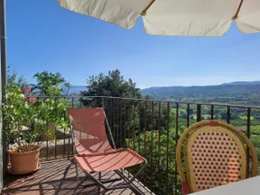 Charming village house with balcony and view - Image 2