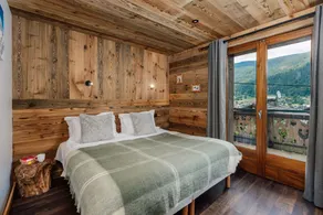 Chalet in Central Morzine, Haute-Savoie, French Alps - Image 4