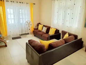 Relaxing escape by the beach | AC & comfort - Image 2