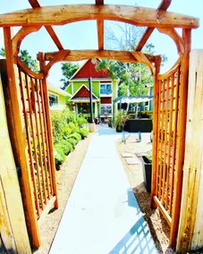 The Bohemian(Pet Friendly)Remington Flats Old Town - Image 3