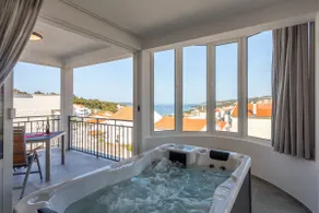 Sea View SPA apartment BEACH 5min - Image 3
