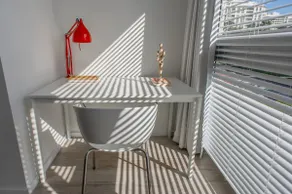 2 Bedroom 1 King/ 3 Twins. One Bath. Walk to beach - Image 3