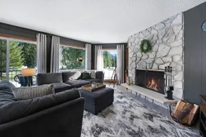 Mid-Century Escape | Mt Hood Resort | Views + Pets - Image 3