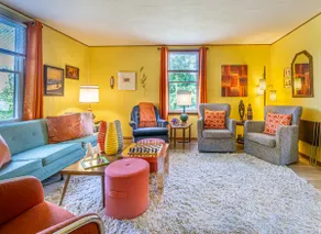 Retrohaus: A groovy getaway in historic Hermann MO - Image 4