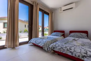 VSG Resort – Pools, Jacuzzi and Sauna, 200m from the sea - Image 4
