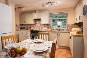 Owl Cottage, in Rural Farm Location with Games Room - Image 4