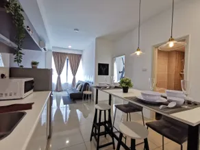 [ARTE PLUS] 9 minutes to Kuala Lumpur center | Stylish and spacious 1 bedroom 1 living room homestay #010610 - Image 5