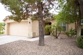 Welcome to this updated beautiful home.  Heated community pools. Sleeps 6 - Image 3
