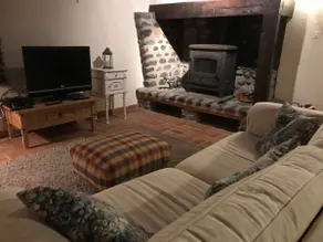 Beautiful well-equiped gite close to amenities - Image 2