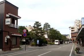 Guest House Jinya [Entire Building] Perfect location for sightseeing next to the Takayama Jinya Ruins! Free parking available! - Image 3