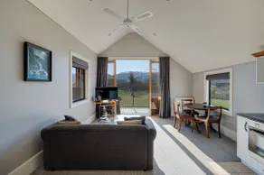 One Bedroom Suite| No cleaning fee - Image 3