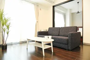 Sun Court Hon-dori Garden Hills, apartment with double bed and sofa bed sun-hd1002 - Image 5