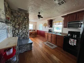 Private home in country setting. Porch w/BBQ. WiFi - Image 3