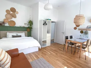 Cozy, quiet apartment near the town hall - Image 2