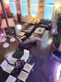 Private Loft Downtown! Great view - Image 4