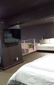 Private Loft Downtown! Great view - Image 2