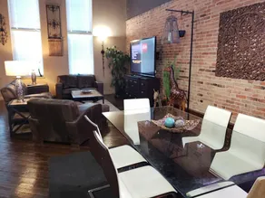 Private Loft Downtown! Great view - Image 5