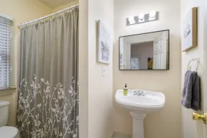 Cooper-Young 3BR 2BA | Pets OK | Fenced Yard - Image 3