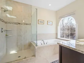Grand Luxury | Hot Tub | Boutique | 3 bedrooms - Image 4