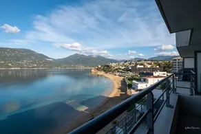 Beautiful Beachfront T2 - Image 4