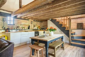 Gardeners’ Cottage (Georgian stable conversion) - Image 4