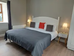 Dunloe Cottage Bedroom Traditional Cottage - Image 3