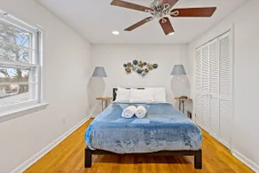 Charming | Tysons | Central | 4 bd 3 bth - Image 3