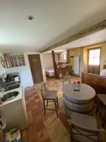 Studio in a stone house in the countryside - Image 2
