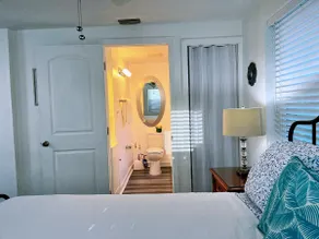 Cozy newly renovated 1bed/1bth/pet friendly126B - Image 3