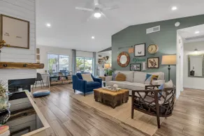 Stylish Pet Friendly Pool Oasis Near DT Gilbert! - Image 2