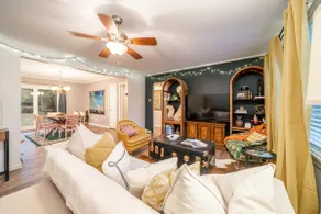 Richard Corner - 1.3 Miles to Oaklawn, Sleeps 2! - Image 2