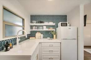 Newly Remodeled-Romantic Downtown Studio w/Hot Tub - Image 5
