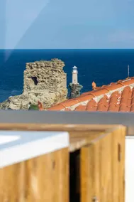 Luxurious, Top-Floor, Hot Tub Suite in Andros Town - Image 4