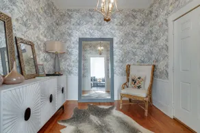 Fabulously Remodeled Duplex in Trendy Cooper Young - Image 5