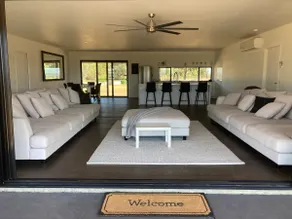 5 acre property with magnificent views - Image 3
