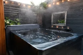 The Garden Hideaway Retreat with Private Hot Tub - Image 2