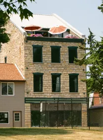 Dam River Penthouse - Image 4