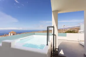 Pool Jacuzzi Home of Tulio - Image 5