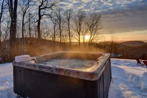 Ski-in/Car-out, HOT TUB with Amazing sunset view - Image 2