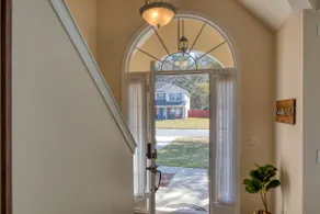 Large private 4 BR home near SAV airport with TV in every bedroom - Image 5