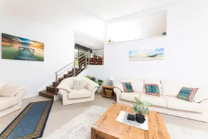 Wallis Lake Retreat-Between the ocean and the lake - Image 3